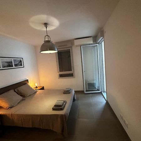 Superbe Appartement Terrasse 2P A 5 Min A Pied Du Vieux Nice, Du Port Et Du Tram Exteriör bild