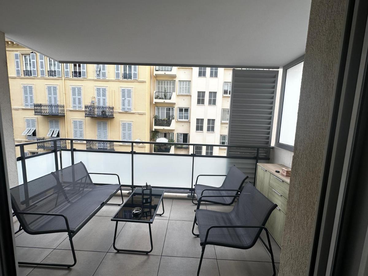 Superbe Appartement Terrasse 2P A 5 Min A Pied Du Vieux Nice, Du Port Et Du Tram Exteriör bild